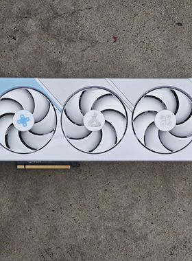 拆机在保成色新 AX GAMING电竞叛客 RTX4090 24G三槽厚度白色显卡