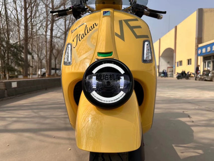 适用于vespaGts300GTV300改装前大灯led无损安装 6日大灯总成鱼眼