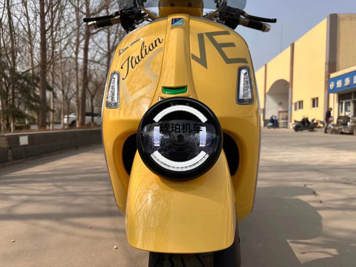 适用于vespaGts300GTV300改装前大灯led无损安装 6日大灯总成鱼眼