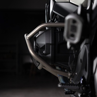 用于宝马R1300GS/ADV改装SHAWN钛合金护杠发动机保护杠碳纤维罩