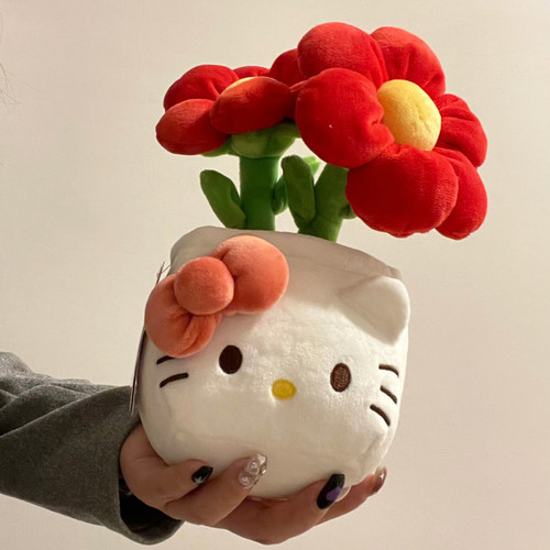日本LOMUG玩偶hellokitty公仔玩具洛丽塔KT猫咪凯蒂生日朋友礼物