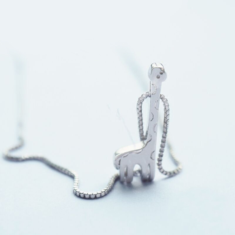 小张的故事可爱长颈鹿S925纯银项链女短款简约锁骨链吊坠森系百搭