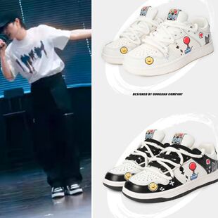 周深贺俊霖同款小白鞋卡通涂鸦拼色板鞋个性平底休闲鞋运动鞋女