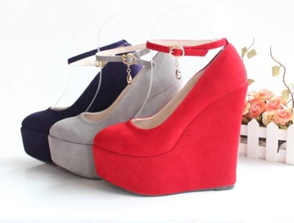 大码绒面坡跟超高15cm红色女鞋
