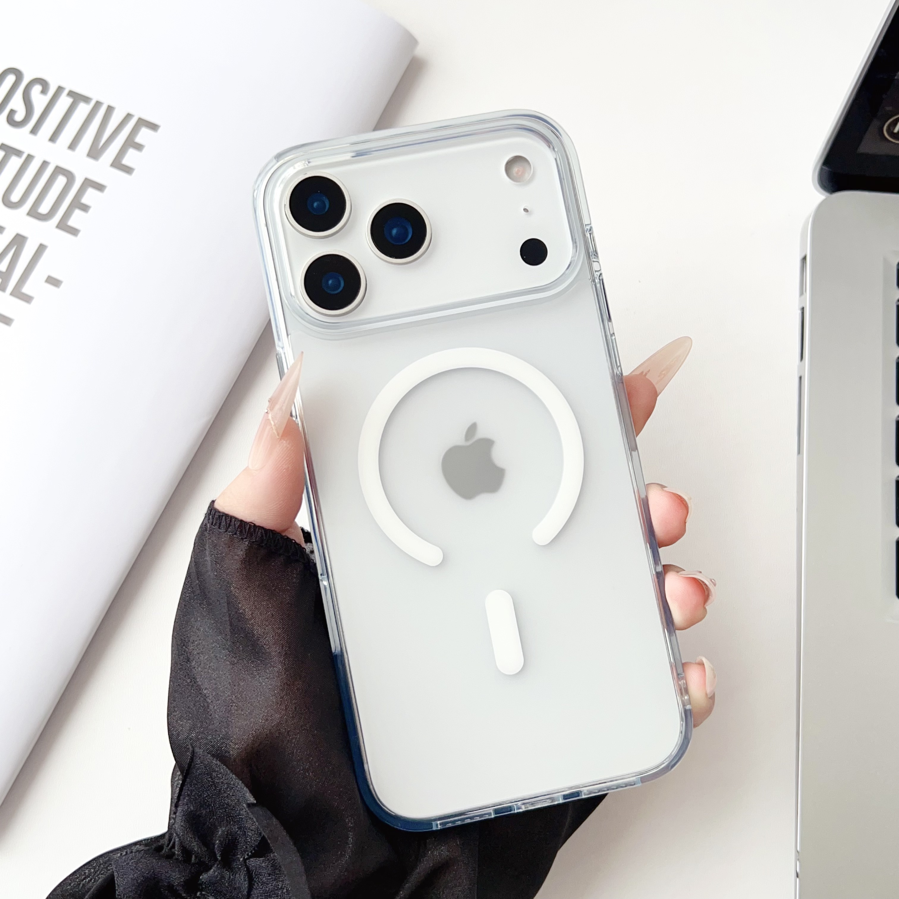 适用苹果17promax手机壳带磁吸