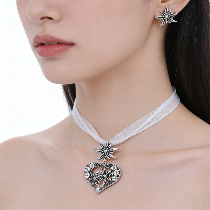 复古民族风爱心花朵项链耳环套装女合金水钻锁骨链波西米亚风饰品
