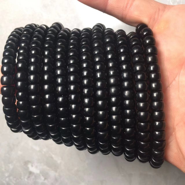 天然原矿抚顺西坑老料煤精手串，规格大约5×7mm