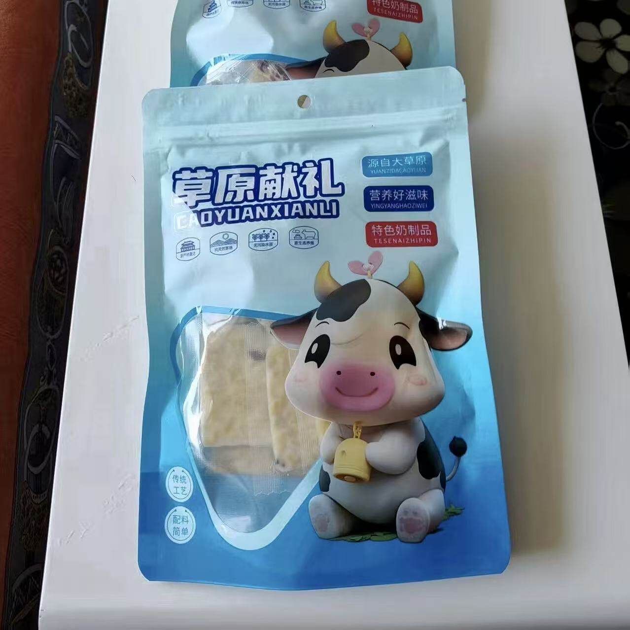 斯琴妹子水果奶盖草原奶酪真果粒