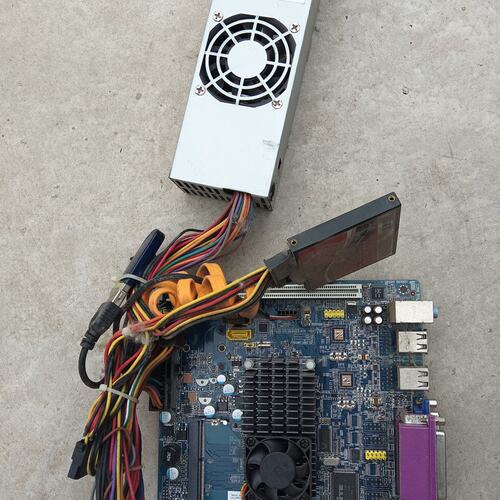 工控主板，型号Atom D525，带8GB内存，17*17尺--议价商品