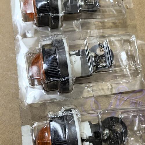 全新富士原装圆凸形指示灯 DR30D0L-E3W--议价商品