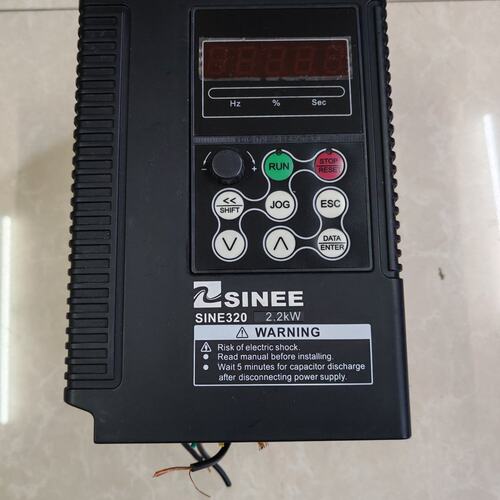 包邮200元正弦变频器SINE320-2R2，2.2KW，三--议价商品