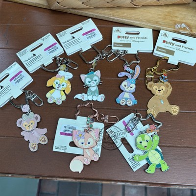 香港迪士尼金属挂件贝儿星黛露饼饼雪莉玫达菲扭头卡通可爱钥匙扣