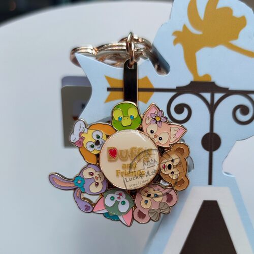 香港迪士尼金属转盘包挂件达菲与好友贝儿饼饼露露七宝卡通钥匙扣