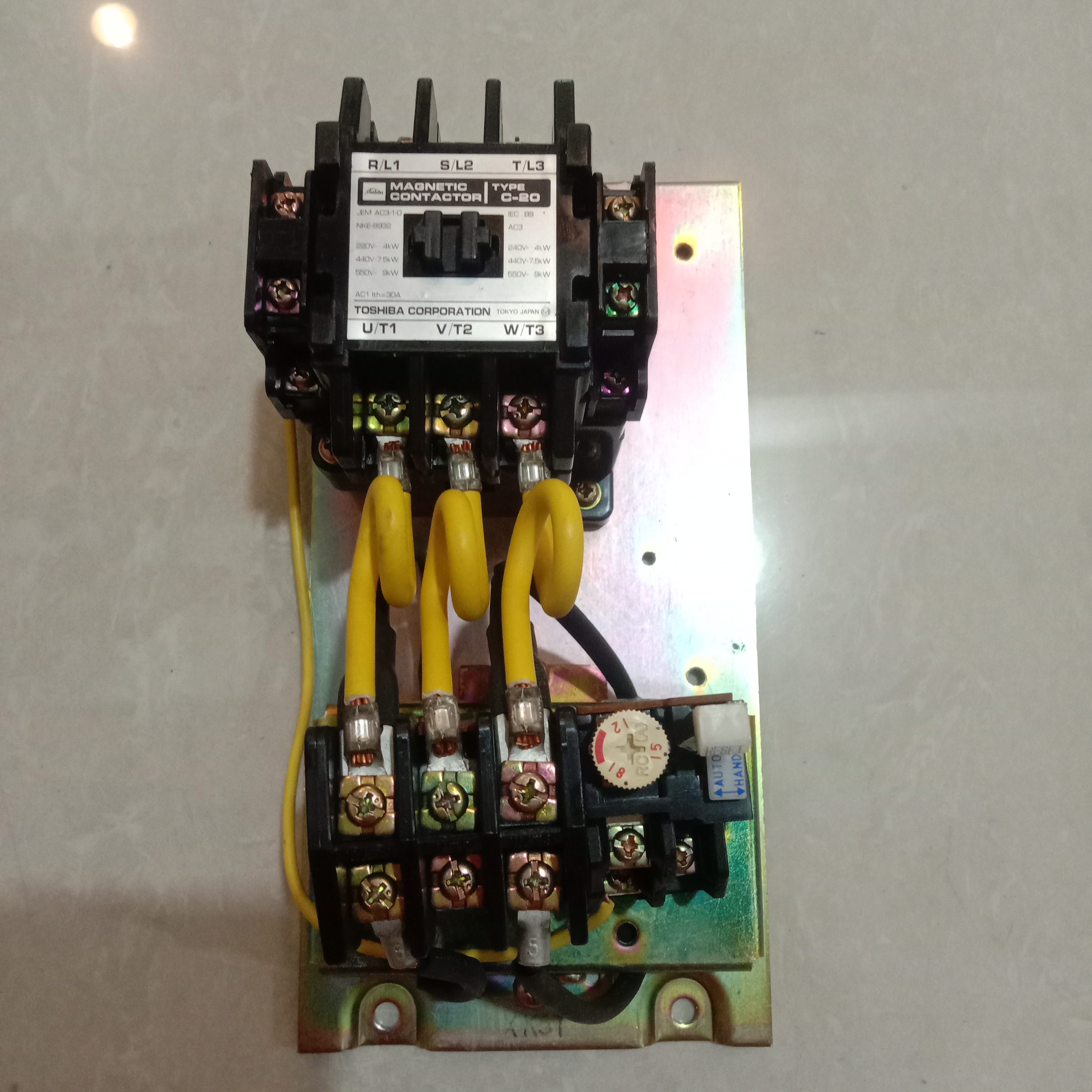 TOSHIBA东芝接触器C-20 110V+R-20J(12~18A)