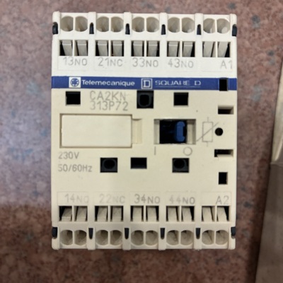 特勒美科Telemecanique中继CA2KN313P72/KN223/KN403辅助LA1KN11