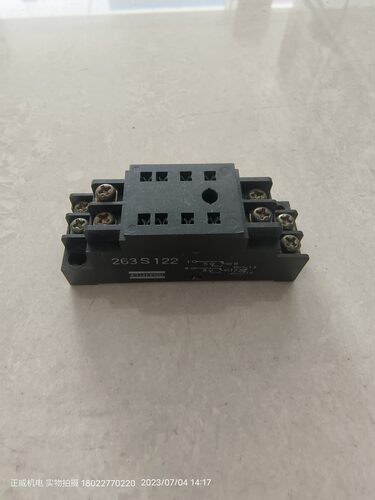 FUJITSU继电器底座263S122 8小脚=PYF08A