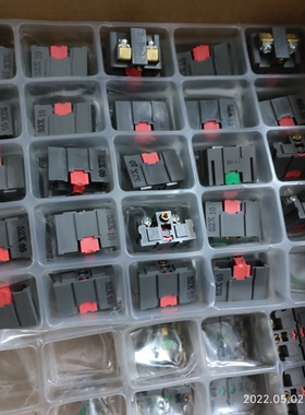 和泉  按钮开关触点  BS001E/BS010E/BST00 红/绿/蘑菇头ABN3G10G