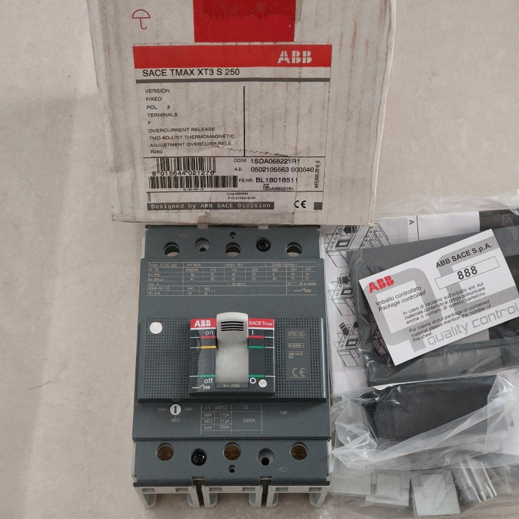ABB断路器SACE TMAX XT3S250 3P 250A订货号1SDA068221R1