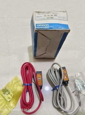 日本欧姆龙光电开关E3S-2LE4+E3S-2DE4。E3S-5E4