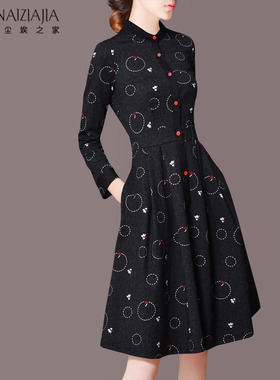 尘埃之家连衣裙女秋装2025新款赫本风法式复古气质印花裙子A136