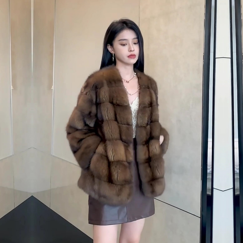 仿紫貂毛皮草外套女短款皮毛一体