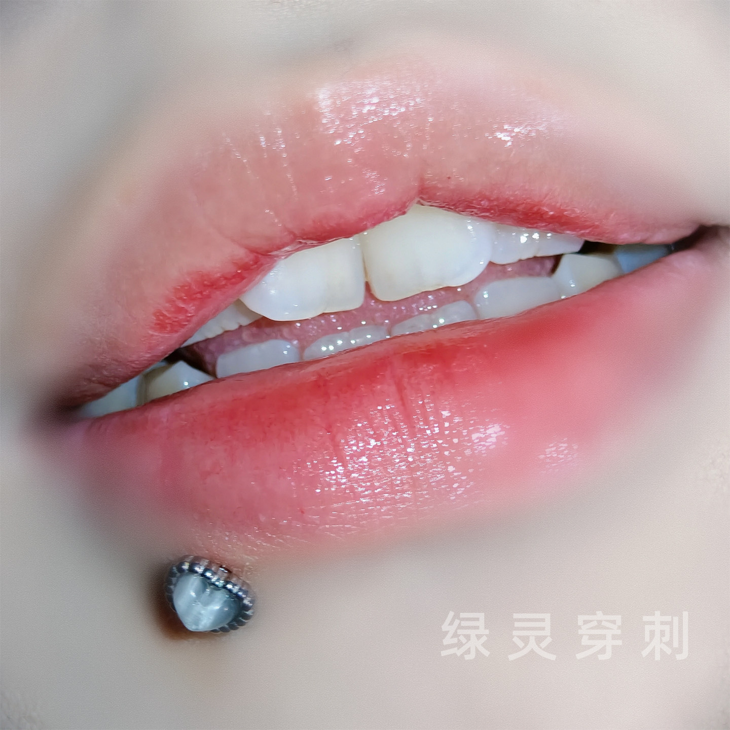 绿灵 爱心猫眼石唇钉钢钛内牙内螺纹耳骨钉小众朋克辣妹穿刺饰品,饰品/流行首饰/时尚饰品新,唇环/唇钉,淘宝优惠券,粉丝福利购,淘宝优惠卷