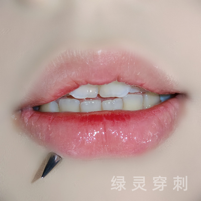 绿灵 大尖锥恶魔钉唇钉钢钛个性新款外螺纹唇环辣妹人体穿刺饰品,饰品/流行首饰/时尚饰品新,唇环/唇钉,淘宝优惠券,粉丝福利购,淘宝优惠卷