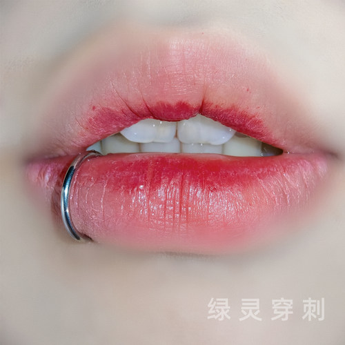 绿灵 D型环唇环钢钛卡扣式无缝圈素圈唇钉耳骨钉辣妹穿刺饰品