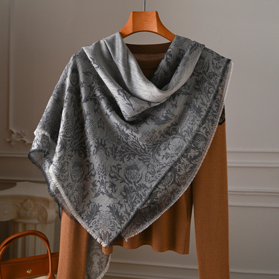 灰色纯山羊绒围巾女款2025新款冬羊毛三角披肩大牌高级感高端轻薄
