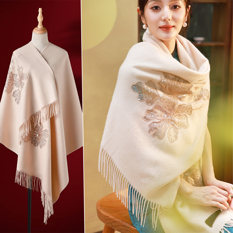 羊毛大披肩女款2025新款羊绒围巾旗袍外搭高端高级感斗篷披风冬季