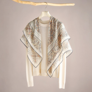 羊毛大方巾丝巾女2025新款秋冬季三角羊绒披肩轻奢高级感高端轻薄