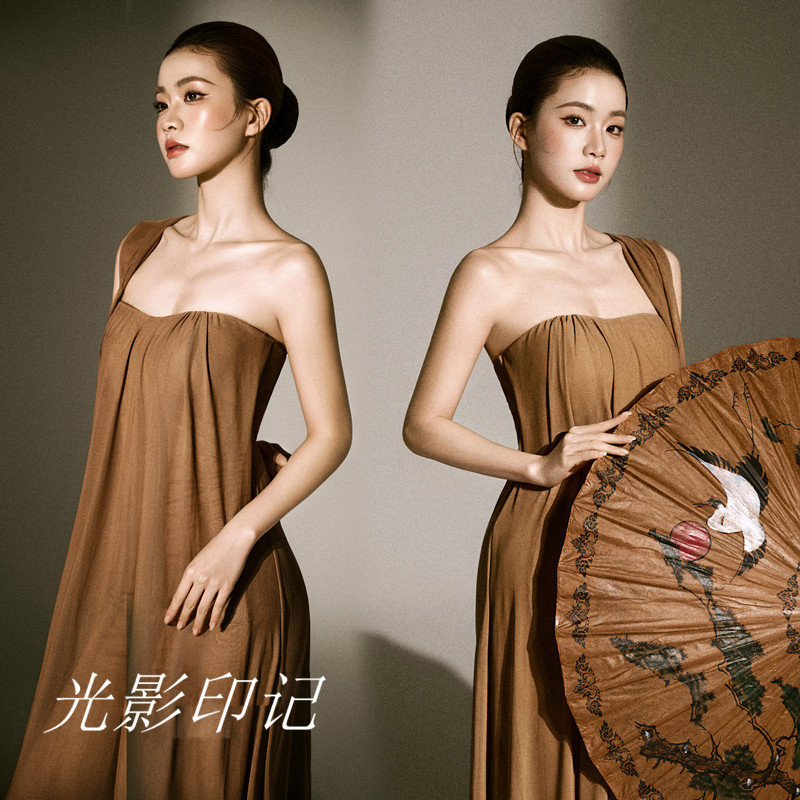 影楼新中式抹胸礼服清冷感写真