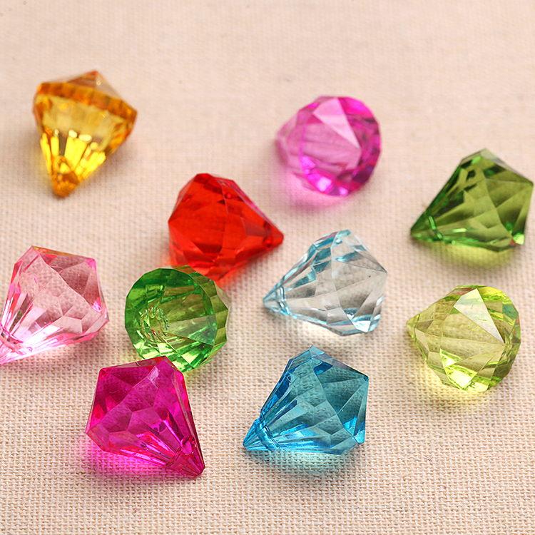 小号钻石吊坠亚克力穿孔挂珠