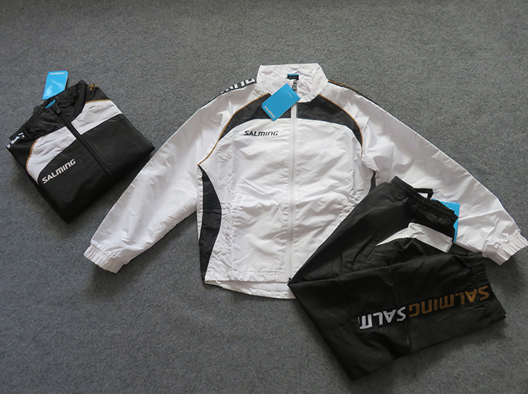 外贸小学初中学生运动套装男女春秋薄款宽松青少年白色运动服小孩