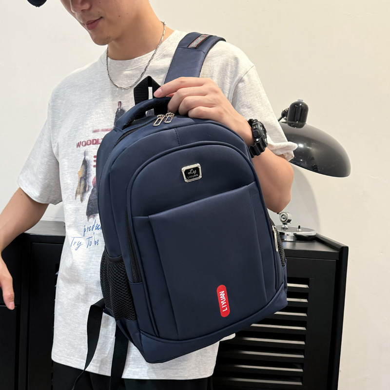 2026春上新男生小书包短途旅行包男款小号双肩包日常通勤轻便背包