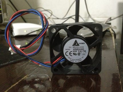 原装台达5cm 5020 24V0.15a AFB0524VHD双滚珠变频器散热风扇三线