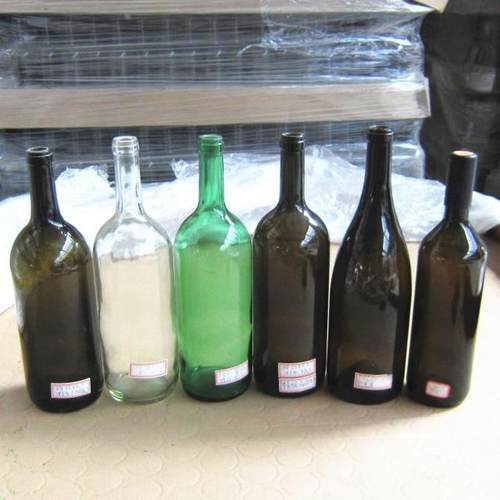 空瓶子酒瓶玻璃洋酒瓶葡萄酒瓶