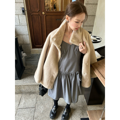 甜美a字聚酯纤维纯色吊带