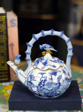 欧式新中式青花瓷南瓜茶壶摆件