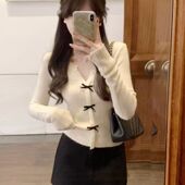 内搭打底衫 小香风方领褶皱针织衫 洋气修身 时尚 上衣 毛衣女秋新款