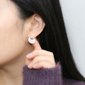 天然贝母耳环女 通勤百搭小众圆盘耳扣 轻奢知性 S925 银针法式