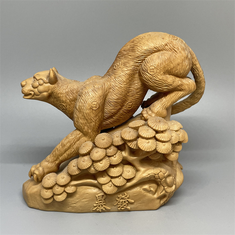 小叶黄杨木雕刻金钱豹子摆件家居玄关大气来财运暴富男士车载装饰