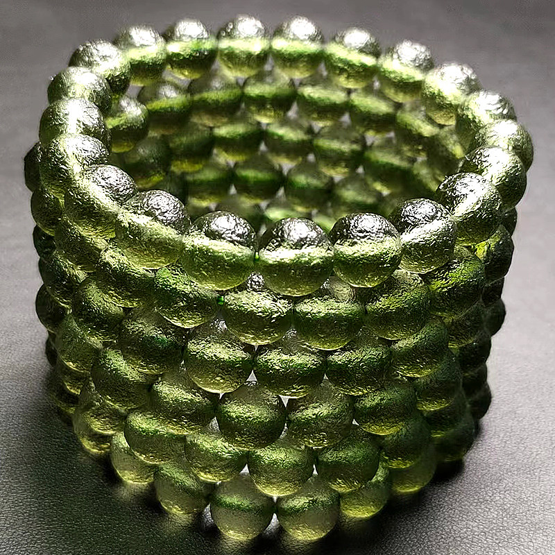 正品天然捷克玻璃陨石暗绿色橄榄绿色手链9mm