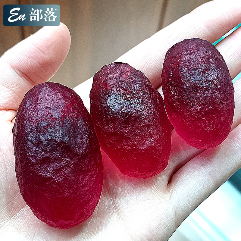 新正品天然波西米亚玫红玻璃陨石原石高频率宇宙陨石裸石可做吊坠