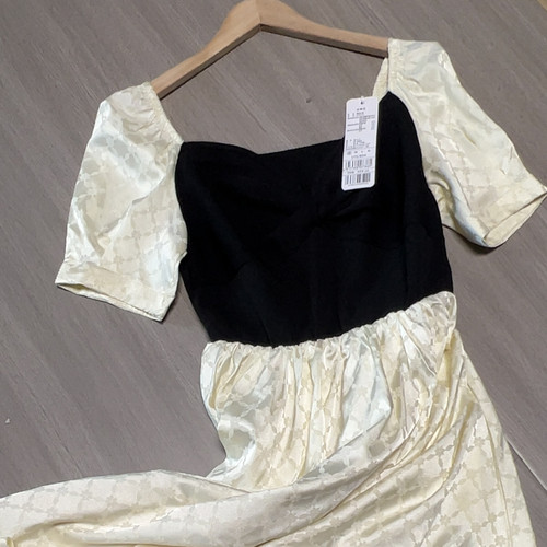 D952鸟连衣裙夏季女装设计感针织拼接撞色收腰显瘦气质小清新长裙