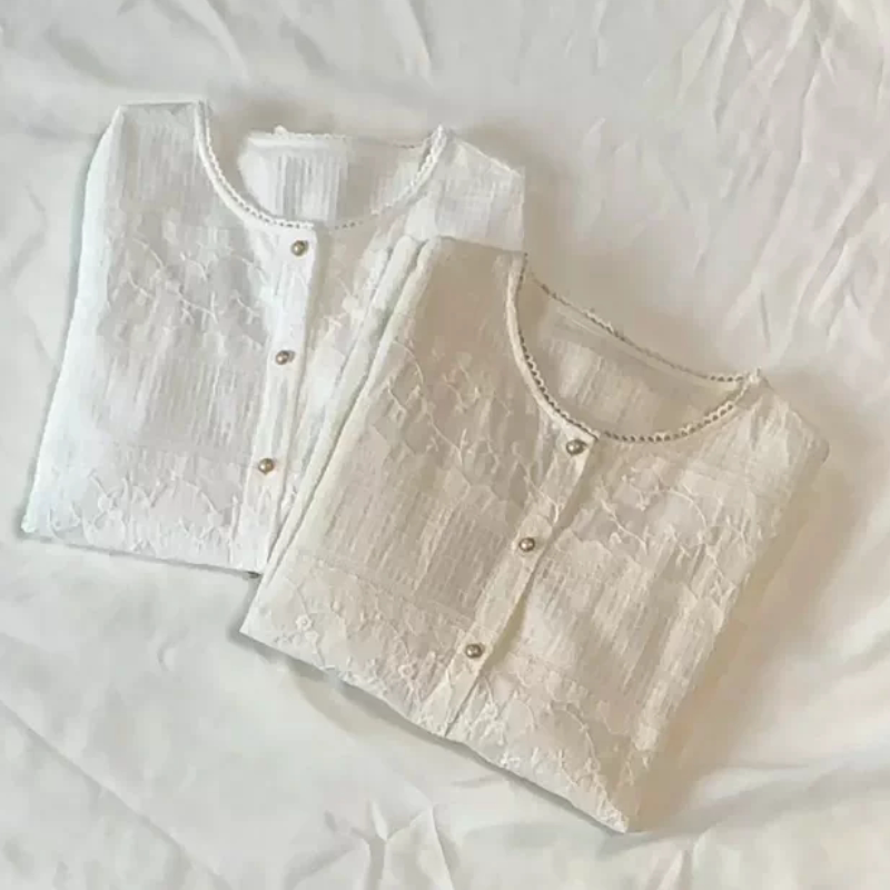 C512春季新款法式复古刺绣花边长袖衬衫女设计感上衣打底衫