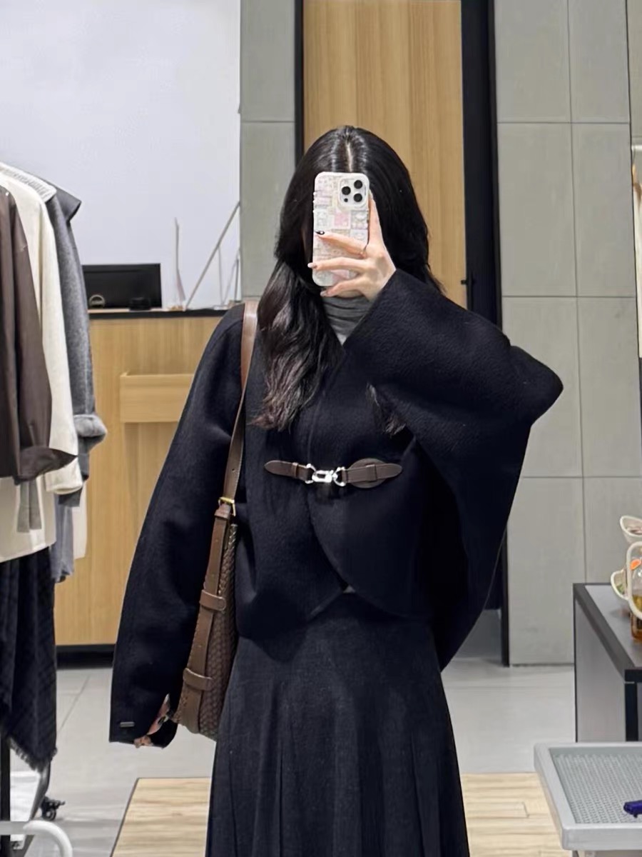 B703 大衣双面羊绒高级感斗篷商冬季毛呢外套女5GA170271