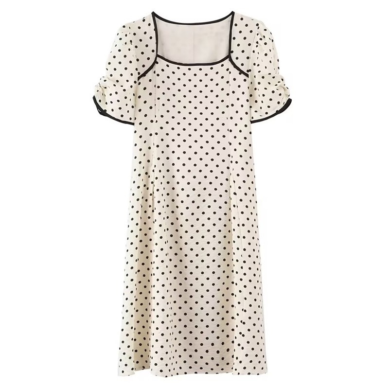 长款波点撞色设计感方领