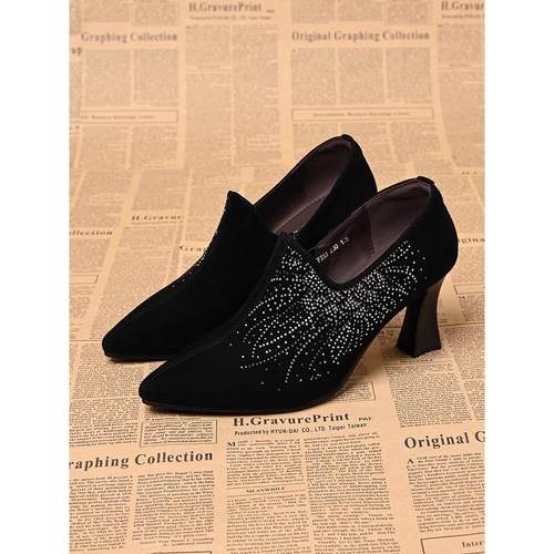 水钻尖头高跟鞋女2025新款春秋粗跟深口单鞋女配裙子百搭中跟女鞋