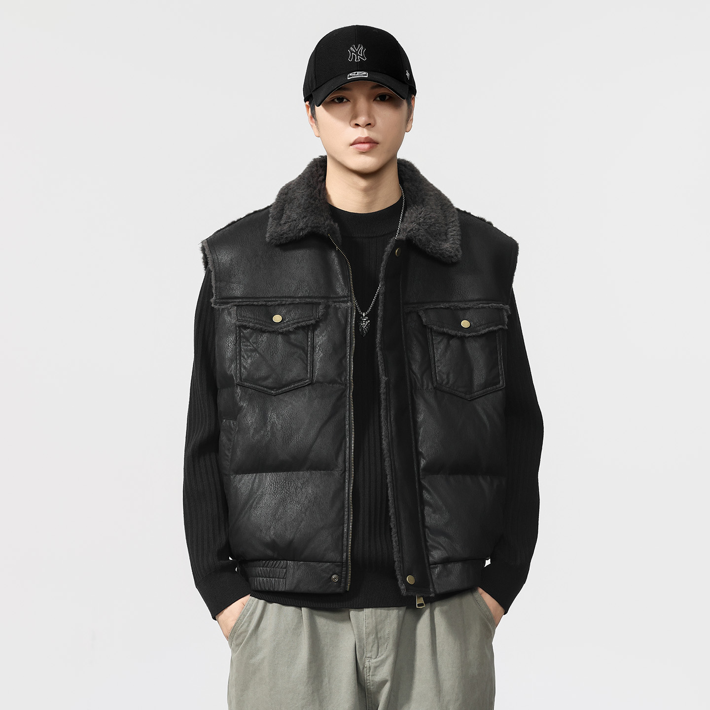 冬季加厚保暖羊羔毛领皮衣马甲男